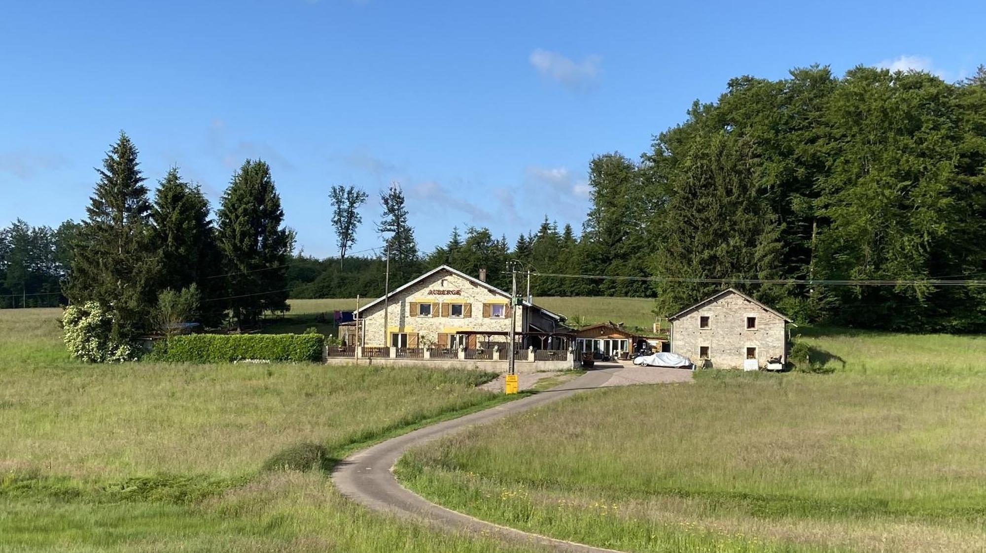 Maison Carmen - Restaurant , Meuble De Tourisme, Appartements Xertigny المظهر الخارجي الصورة